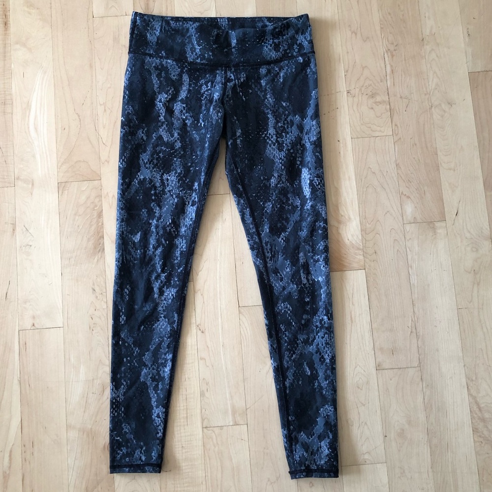 ALO Yoga Snakeskin Leggings